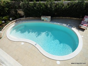 Costruzione di una piscina Turisport 